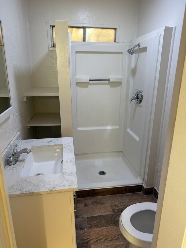 Building Photo - Vogt-1116 5th St