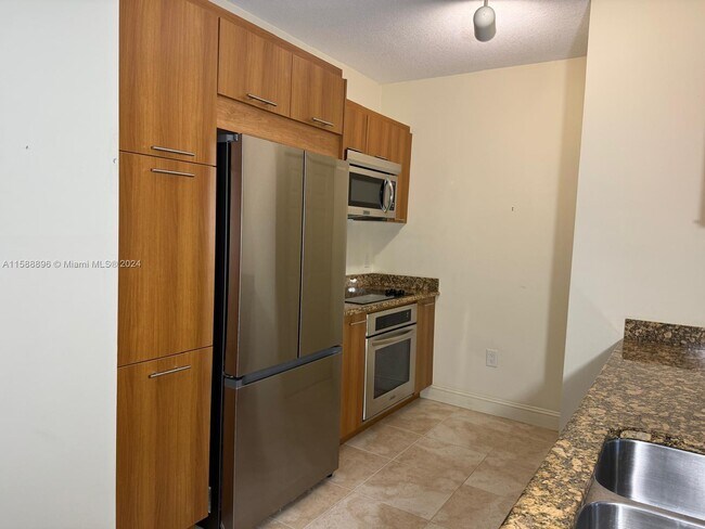 Foto del edificio - 510 NW 84th Ave