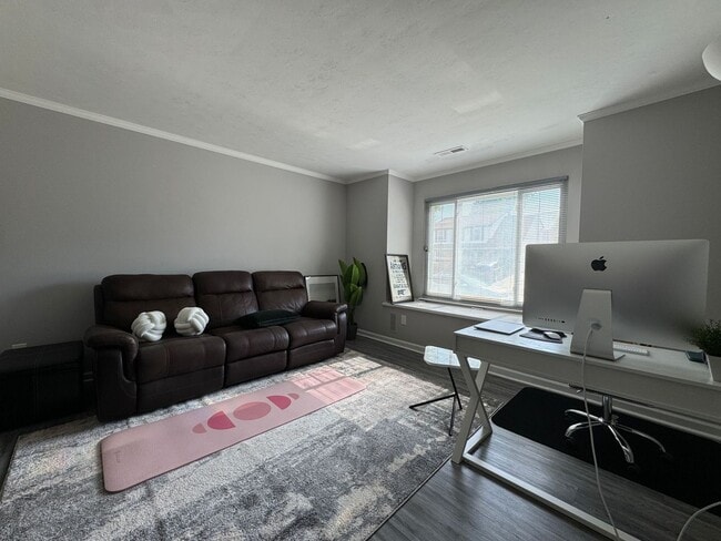 Building Photo - Welcome to this stunning 4-bedroom "ASK AB...