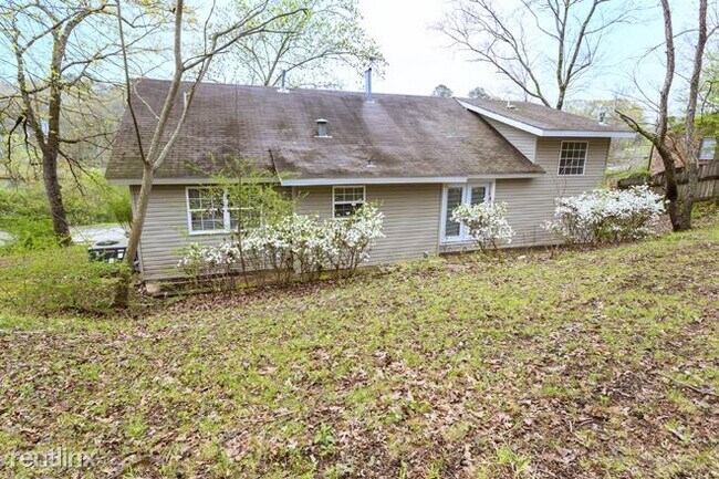 Foto del edificio - 3 br, 2 bath House - 2608 Rainier Drive NE