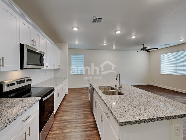 Building Photo - 79 Foxridge Swings Ln