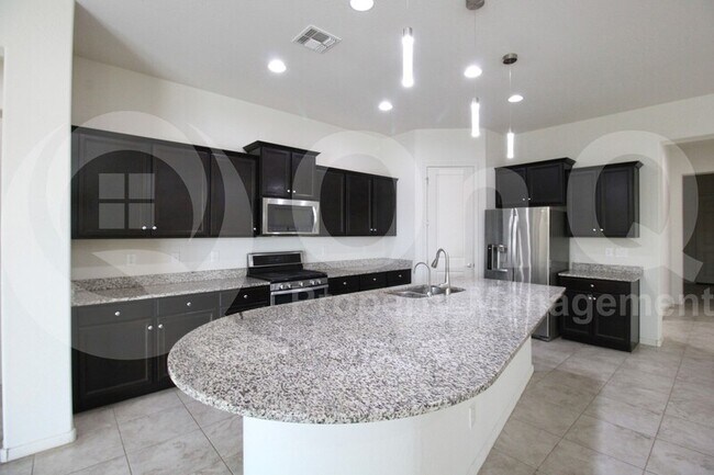 Foto del edificio - 1865 E Crescent Way