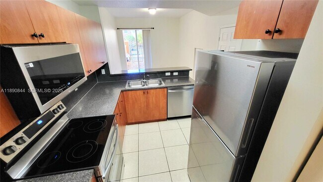 Foto del edificio - 2234 Coral Reef Ct