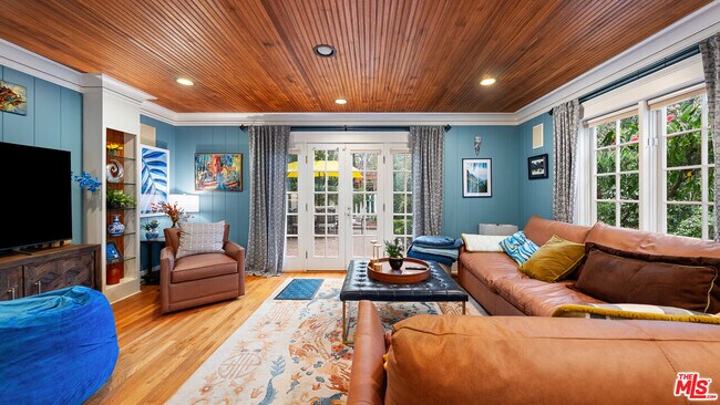 Building Photo - 1625 Opechee Way