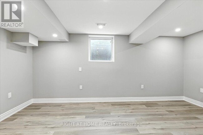 Building Photo - 1 Lorilee Crescent
