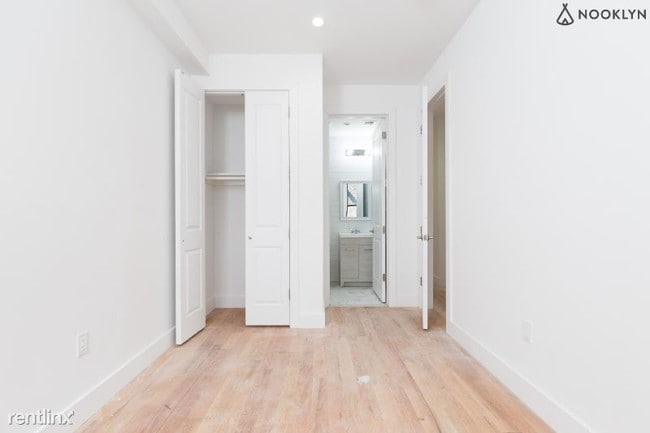 Building Photo - 3 br, 2 bath Apartment - 74 Hull St