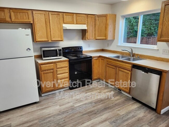 Building Photo - 9940 Grange Dr