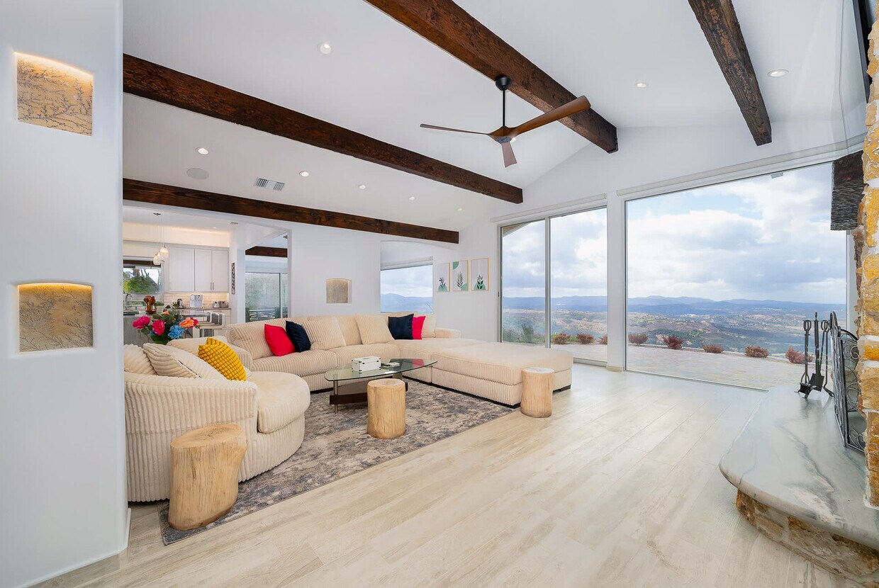Foto principal - 13155 McNally Rd