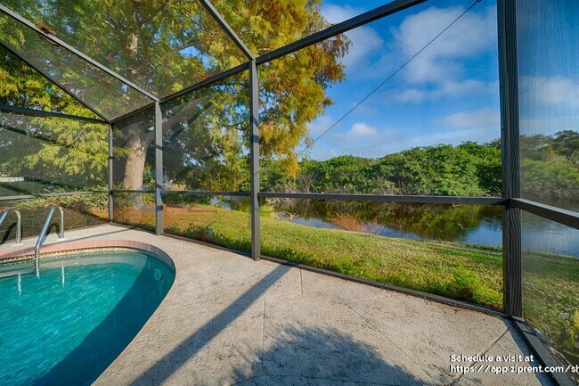 Building Photo - 468 Laurencin Dr