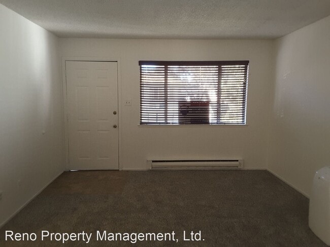 Building Photo - 2 br, 1 bath House - 651 Oakwood Dr Apt 4
