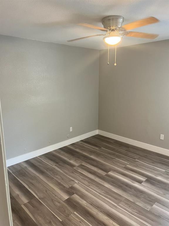 Building Photo - 3801 San Ramon Dr
