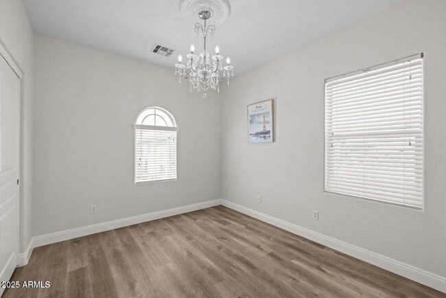 Foto del edificio - 7762 E Boston St