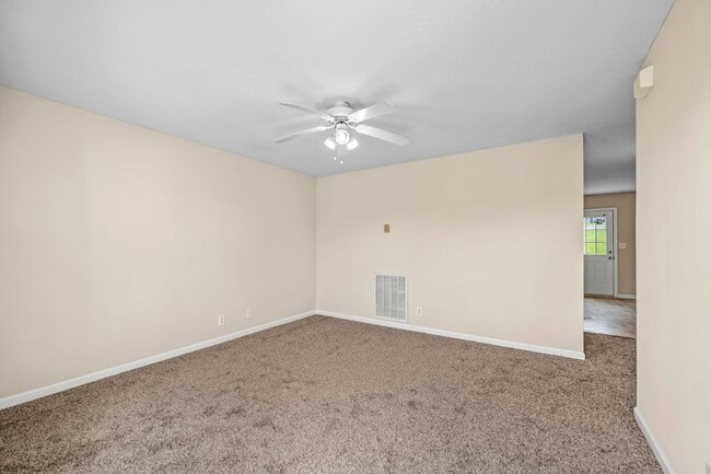 Building Photo - Kingsbury Drive-936A