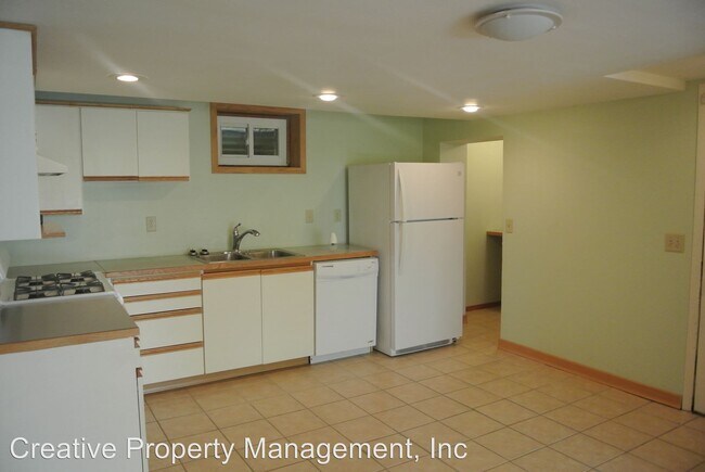 Building Photo - 1127 11th St NW
