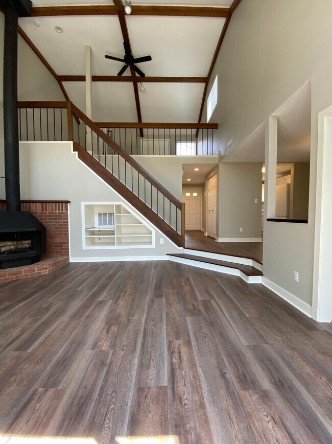 40 Farmington Chase Cres, Farmington, CT 06032 Townhome Rentals in