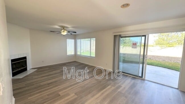 Foto del edificio - 797 Atlantic Dr