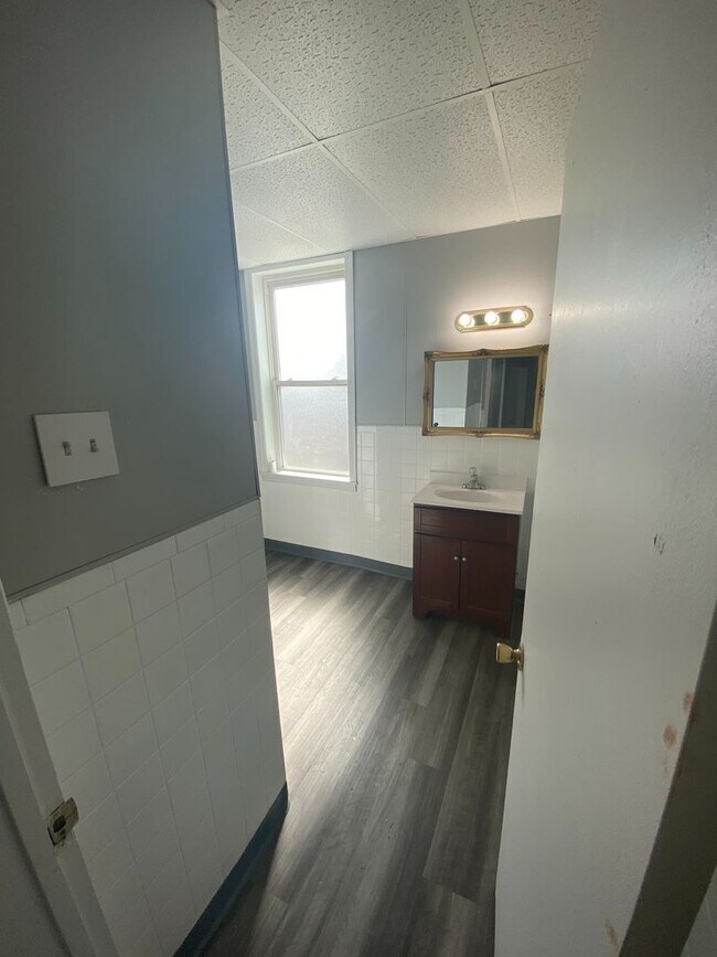 Foto del edificio - 2312 Eccles St