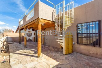 Building Photo - 2805 Palo Verde Dr NE