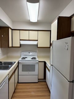 Building Photo - 2306 Forest Run