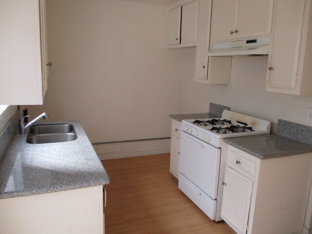 Foto del edificio - 3833 Tilden Ave