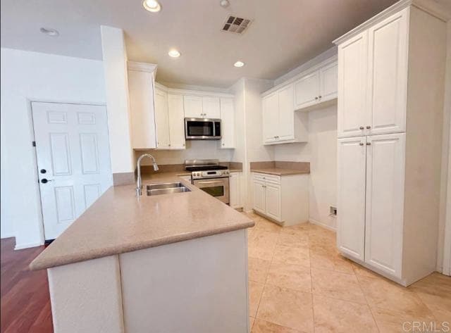 Building Photo - 4096 Peninsula Dr
