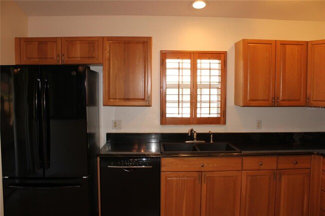 Building Photo - 1702 Fairway Trce