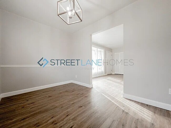 Building Photo - 1229 Northdale Ave