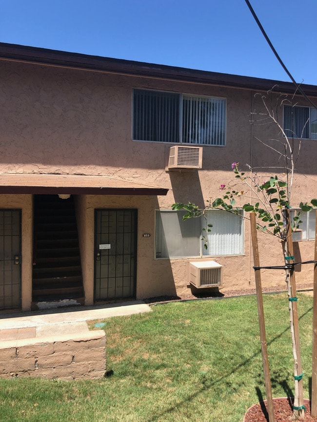 9727 Winter Gardens Blvd Unit 102, Lakeside, CA 92040 Condo for Rent