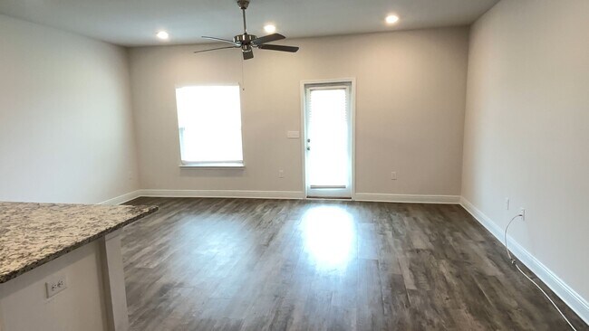 Building Photo - 1609 Caleigh Ct