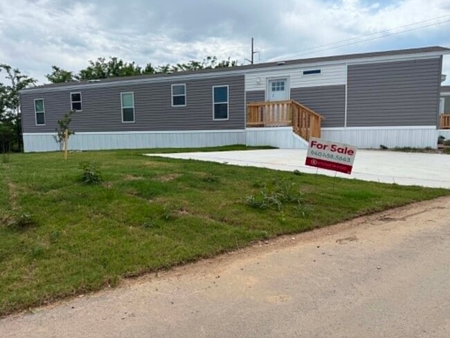 Building Photo - 119 Ponderosa Wy