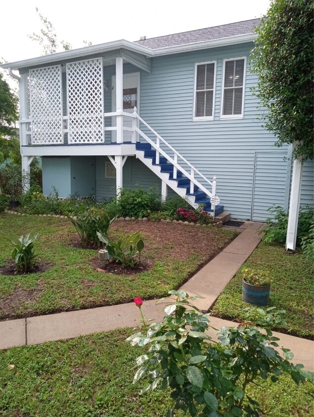 Primary Photo - 2924 Avenue P 1/2