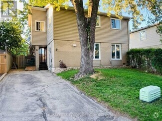Building Photo - 9 Holmstead Ct