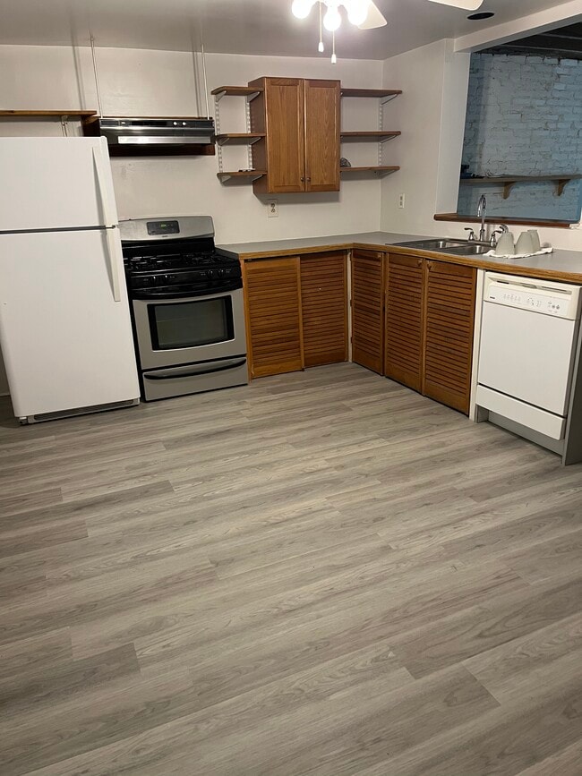 Kitchen - 199 Union St