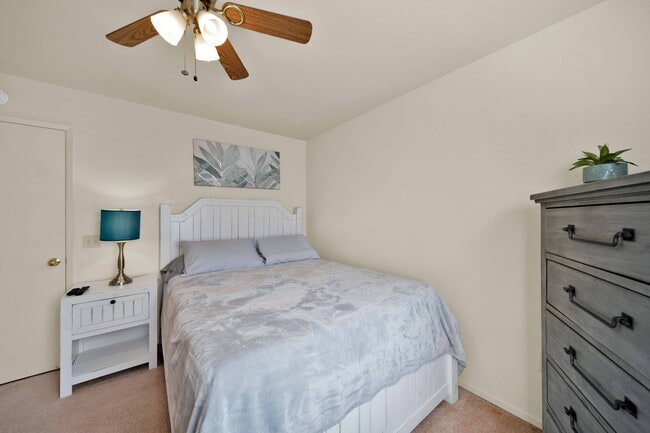 Building Photo - 3622 Canterbury Dr