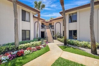 Building Photo - 5151 W Club Cir