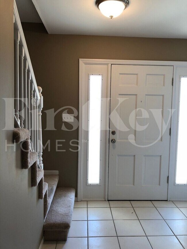 Foto del edificio - 16727 N Fork Ridge Dr