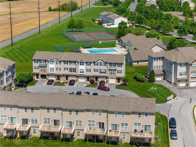 Building Photo - 7025 Pioneer Dr
