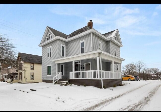 Foto del edificio - 469 Cleveland Ave