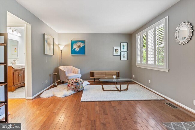 Foto del edificio - 1723 Price St