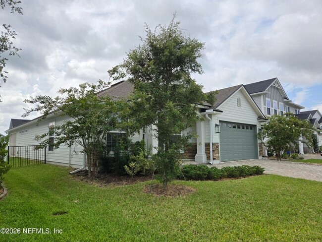 Building Photo - 835 Silver Pine Dr