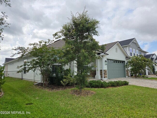 Building Photo - 835 Silver Pine Dr