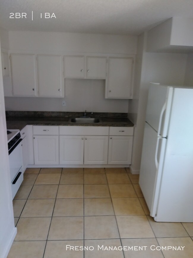 Foto del edificio - 5280 N 6th St