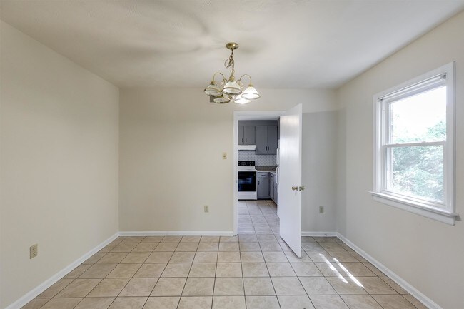 Building Photo - 3423 Chalfonte Dr - 1