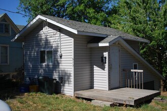 Building Photo - 513-515-515 NE Kamiaken St
