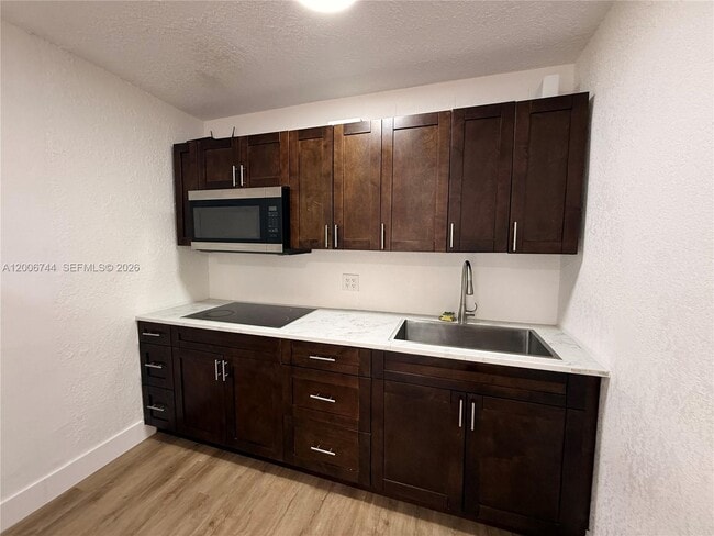 Building Photo - 15741 NW 40th Ct