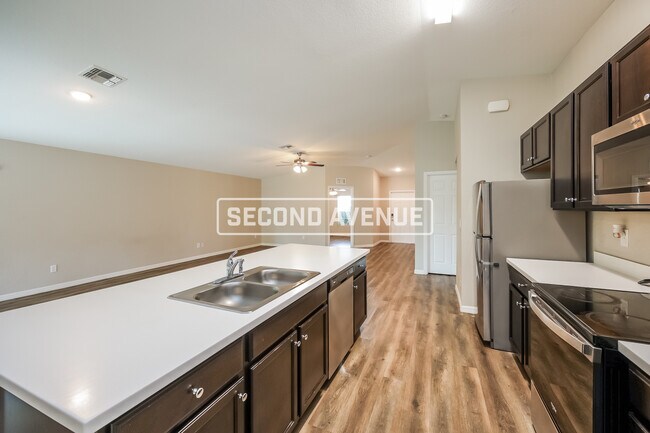 Foto del edificio - 522 Upstate Ave S