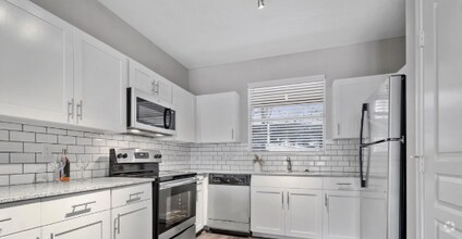 Building Photo - 9225 Garland Rd