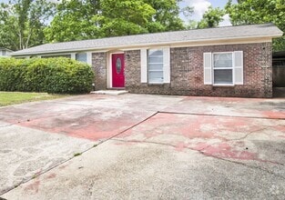 Building Photo - 913 Bartow Ave