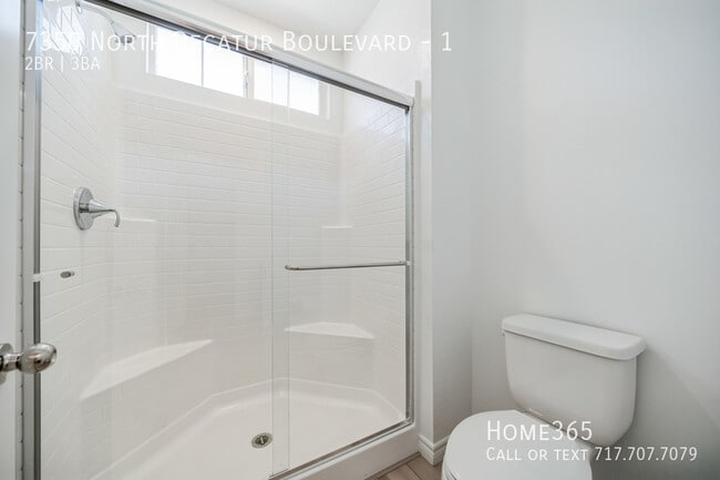 Building Photo - Beautifully renovated 2 bedroom townhome a...