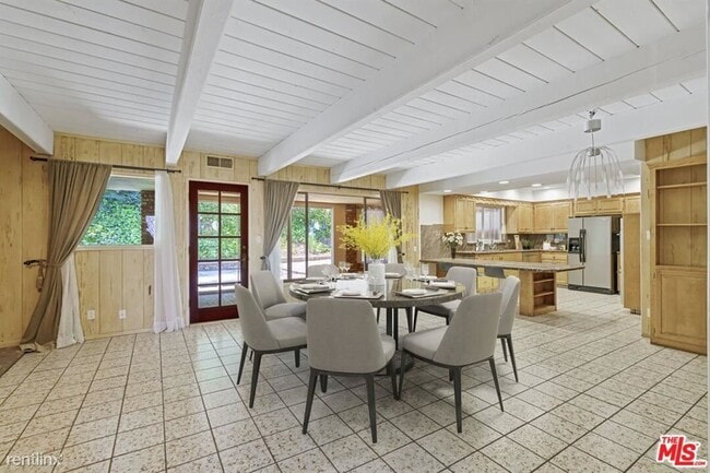 Building Photo - 3 br, 4 bath House - 11412 Dona Teresa Dr